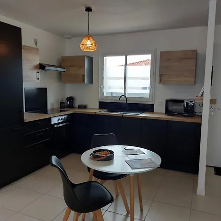 Maison Neuve A Bessens Buitenkant foto