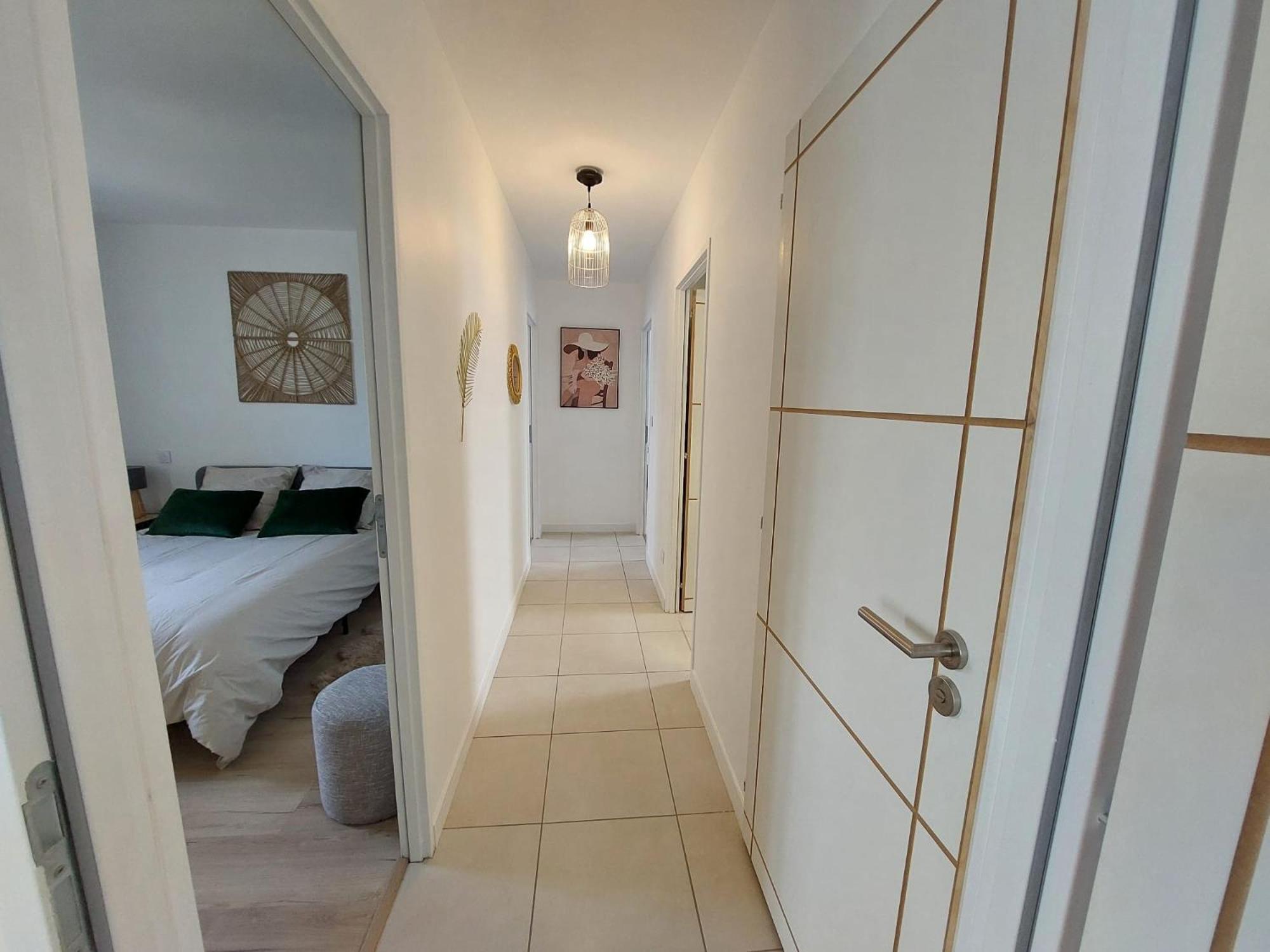 Maison Neuve A *